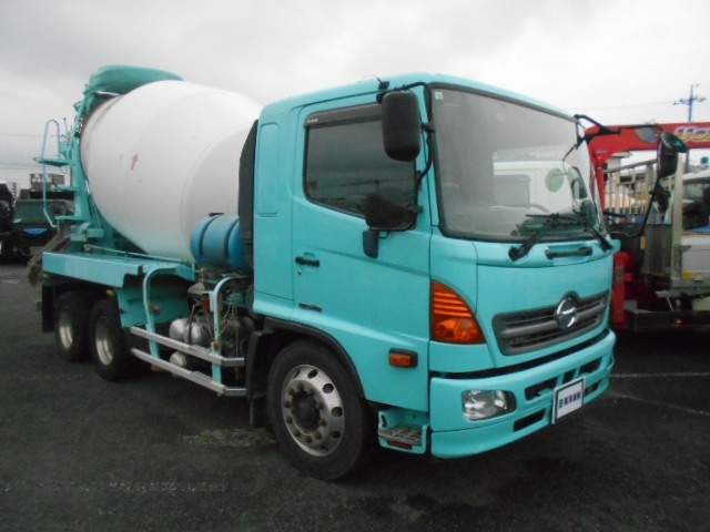 [コンクリートミキサー車] H24 レンジャー カヤバ工業製 容量9.8㎥ 積載11.55t 2デフ 車検付
