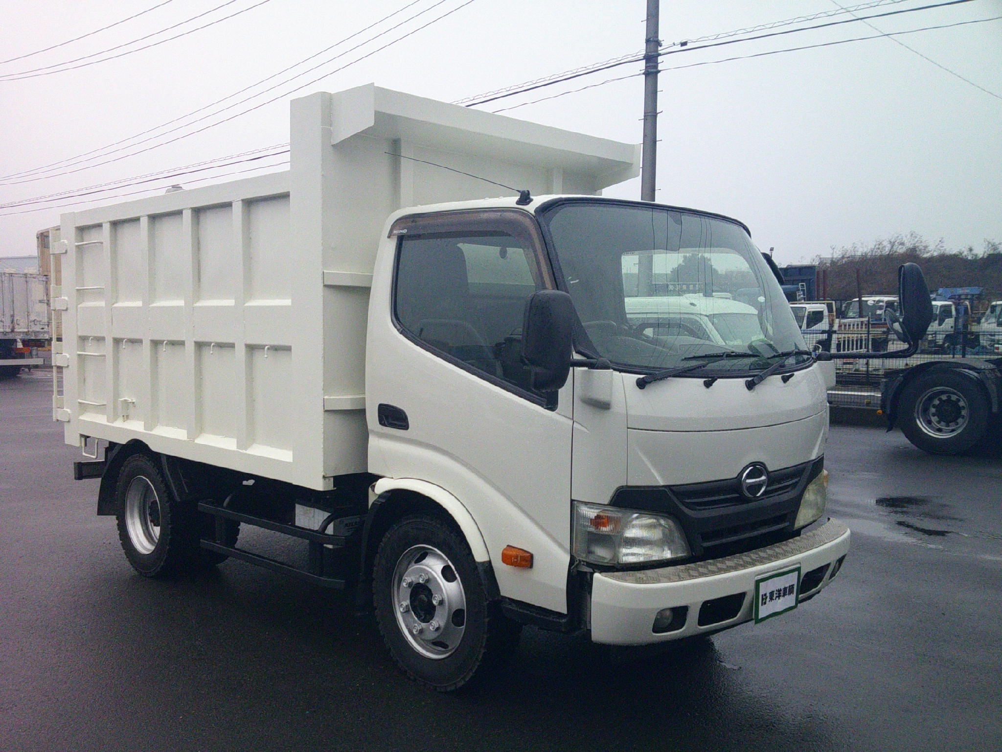 [深ダンプ] H28 デュトロ 新明和製 容量 積載4t 後方観音扉 走行6.6万km 車検付