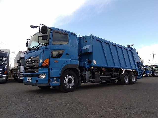 [塵芥車] H25 プロフィア 新明和製プレス式 連続スイッチ&汚水タンク付 容量25立米 積載8.3t 走行26.6万km