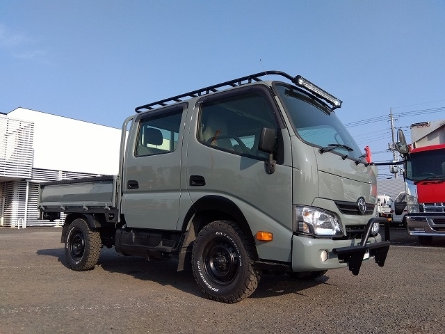 [ダブルキャブ] R3 ダイナ 4WD 6人乗り オフロード ラプター塗装 ワンオフキャリア ワークライト BFグッドリッチ新品タイヤ 車検付