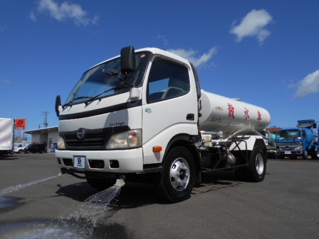 [散水車] H23 デュトロ 極東製 PTO式 散水・吸水 積載4t 走行4.4万km